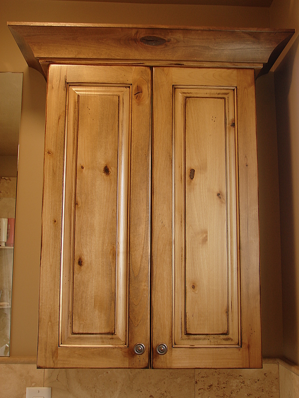 LEC Cabinets: Rustic Knotty Alder Cabinets