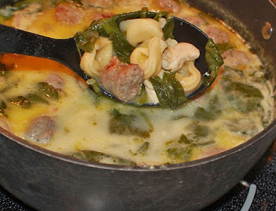 Tuscan Sausage and Spinach Tortellini Soup