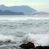 Alerta: ciclone extratropical deixa o mar agitado e traz ventos de até 80 km/h para o litoral 