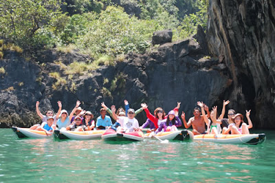 Group having Fun in Phang Nga - Phuket Sea Canoe Tours to Phang Nga Bay 