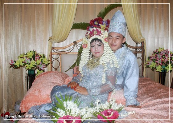 MAGITA PHOTO STUDIO BAJU PENGANTIN ADAT BANJAR 