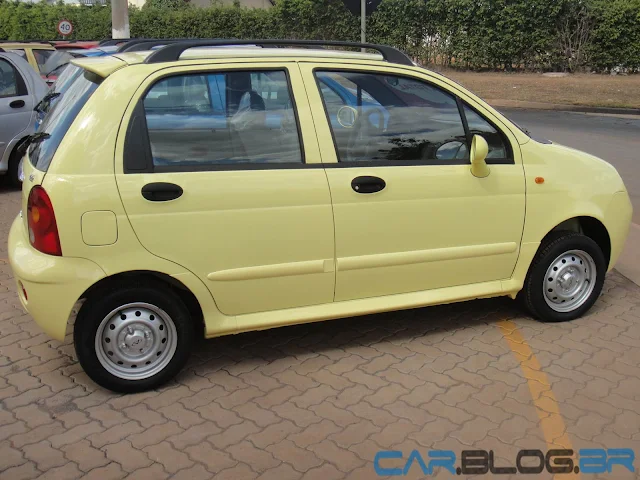 Novo Chery QQ 2013 - amarelo