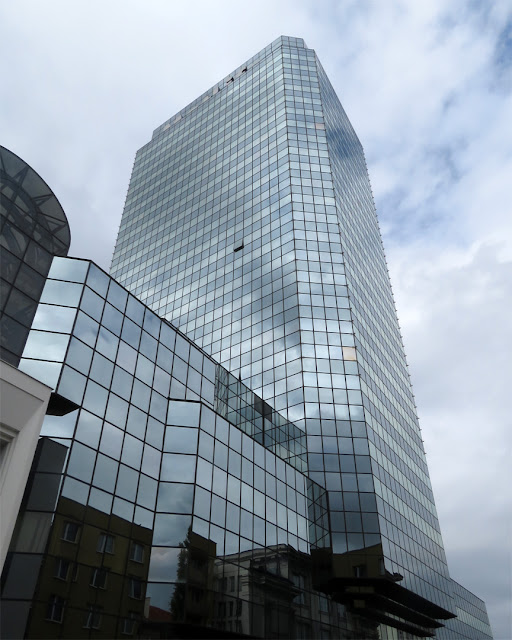 Błękitny Wieżowiec, Blue Skyscraper, Plac Bankowy, Śródmieście, Warsaw