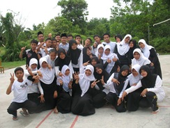 UJian Seni Kelas X di SMAN Pintar Kuansing TP 2010 Berjalan Sukses dan Lancar 4