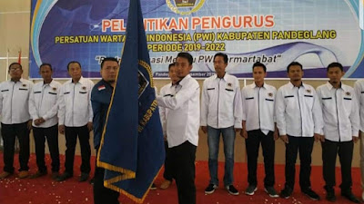 Pengurus  PWI Pandeglang Masa Bakti 2019-2022 Resmi Dilantik