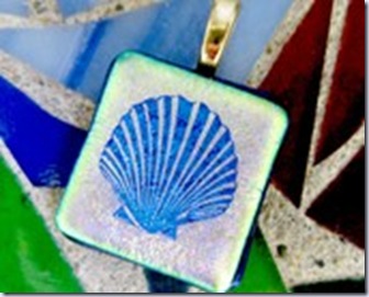 chris 1 fused glass sea shell