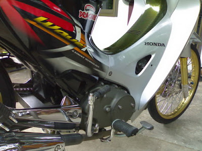 big motorycycle Honda Wave 125 Thai modify style