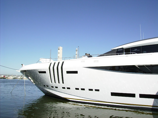 Wind Hunter on Superyacht