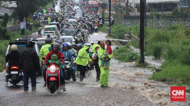 Kawasan Wisata Sembahe Sumut Disapu Banjir Bandang