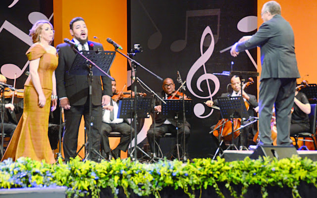 El concierto “La canción Lírica Dominicana” celebró el jueves por la noche el 46 aniversario de la Refinería Dominicana de Petróleo PDV (Refidomsa) en el Teatro Nacional Eduardo Brito.