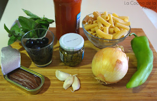 Pasta a la siciliana. Tortiglioni.