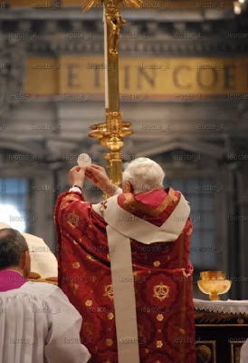 Pope Benedict XVI vestments