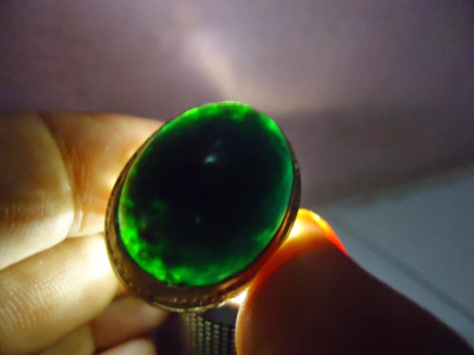 batu akik bacan}