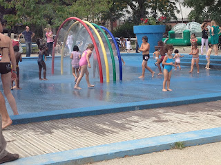 Top Ender at The Jardin d'Acclimatation Paddling Pool