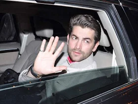 Neil-Nitin-Mukesh-waves-from-his-car-as-he-enters-the-venue-of-Big-Bs-Diwali-bash-held-in-Mumbai