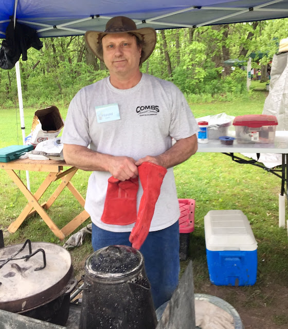 Dutch oven cooking at the Jefferson County Park
