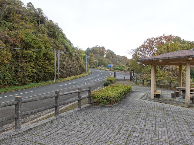 添谷展望駐車場に行く途中の福兼展望台