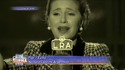 FLORENCIA PEÑA FUE DISFRAZADA DE EVITA A UNA VILLA, Y LE AFANARON EL TELEFONO.