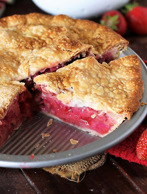 Filling Inside Strawberry Rhubarb Pie Image