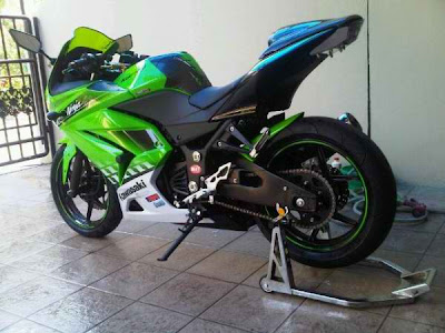 Modif Kawasaki Ninja 250R green goblin