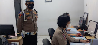 Kanit Regident Satlantas Polres Gowa Pastikan Pelayanan Sim Sesuai SOP