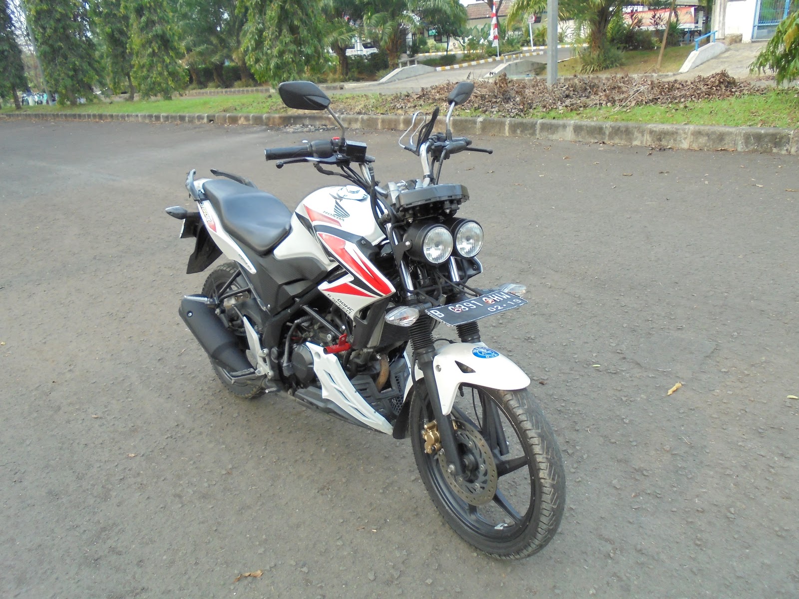 Foto Modifikasi Lampu Motor Cb 150r Modifikasi Motor Beat Terbaru