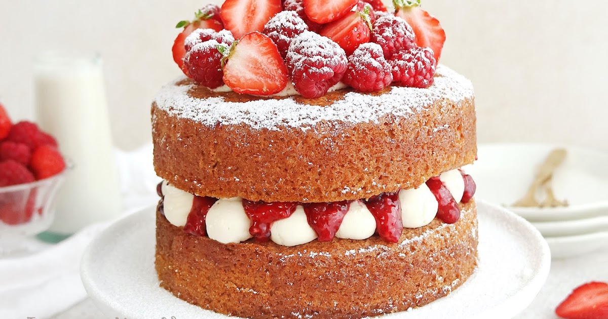 Vegan Victoria Sponge Cake | The Little Blog Of Vegan