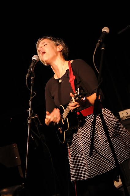 Katy Vernon with ukulele