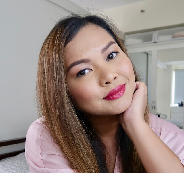 Hourglass vanish seamless stick foundation sand review morena filipina