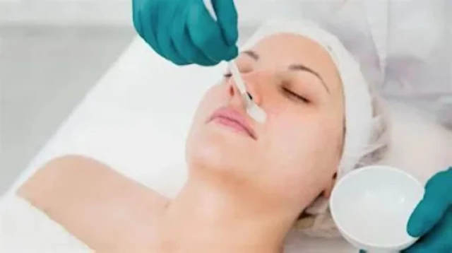 Seeking Expert Guidance: Dermatologist Consultation for Dry Peeling Skin Treatment