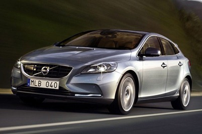 Volvo-V40-With-Airbag-safety-Systems-Video