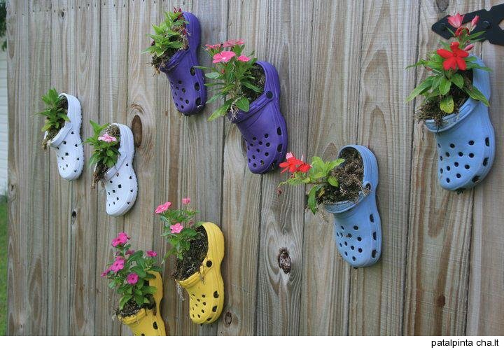 old flower pot ideas Croc Planter | 720 x 500