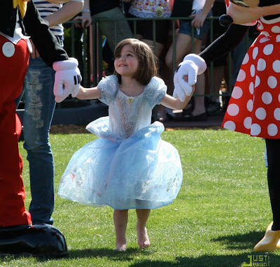 suri cruise 2009