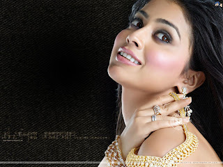 Shriya Saran HD Wallpapers 1600 X 1200