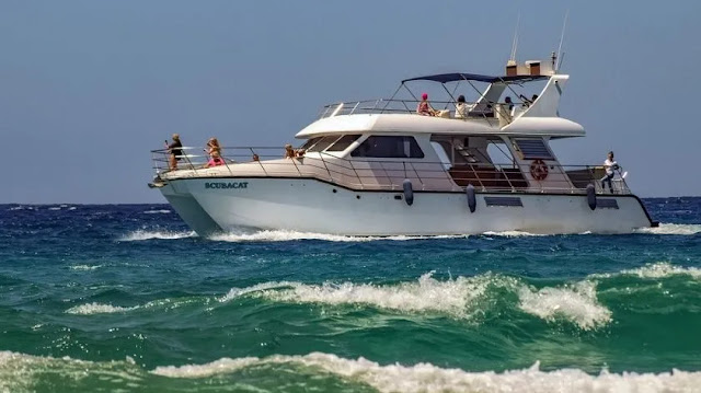 Rescatan a náufragos en Quintana Roo