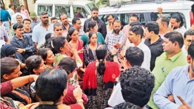 സ്കൂളിൽ വിദ്യാർത്ഥിനികളെ  വിവസ്ത്രരാക്കി ആർത്തവ പരിശോധന :പ്രിൻസിപ്പലും സഹായിയും അറസ്റ്റിൽ
