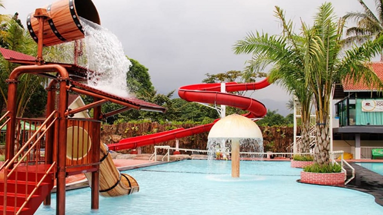 Royal safari Garden Resort & Convention Bogor waterboom