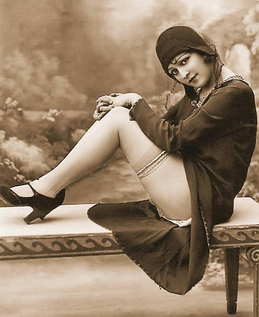 Burlesque dancers of the 1890s randommusings.filminspector.com