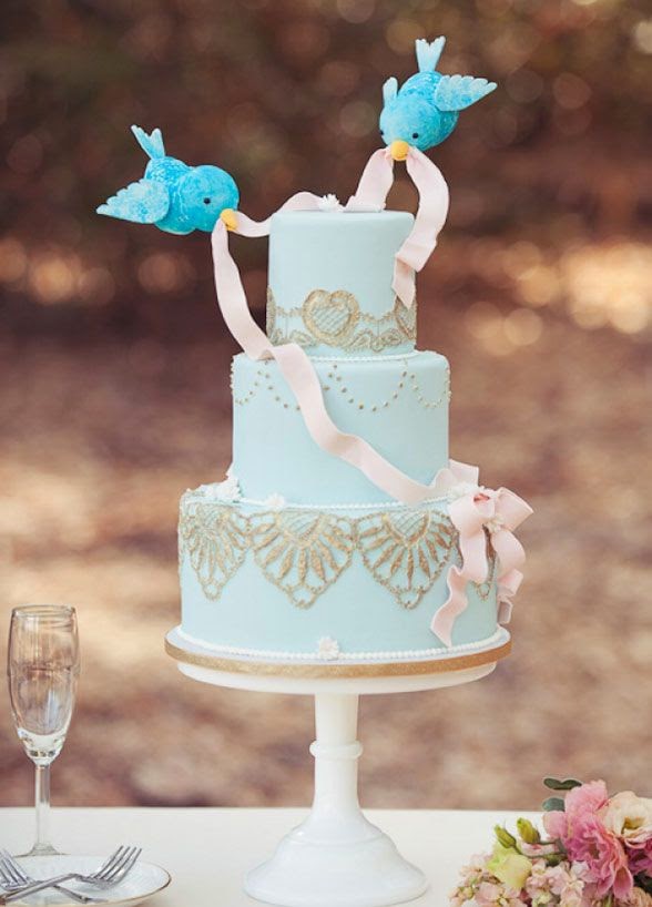 http://www.colincowieweddings.com/articles/cakes/the-20-prettiest-wedding-cakes