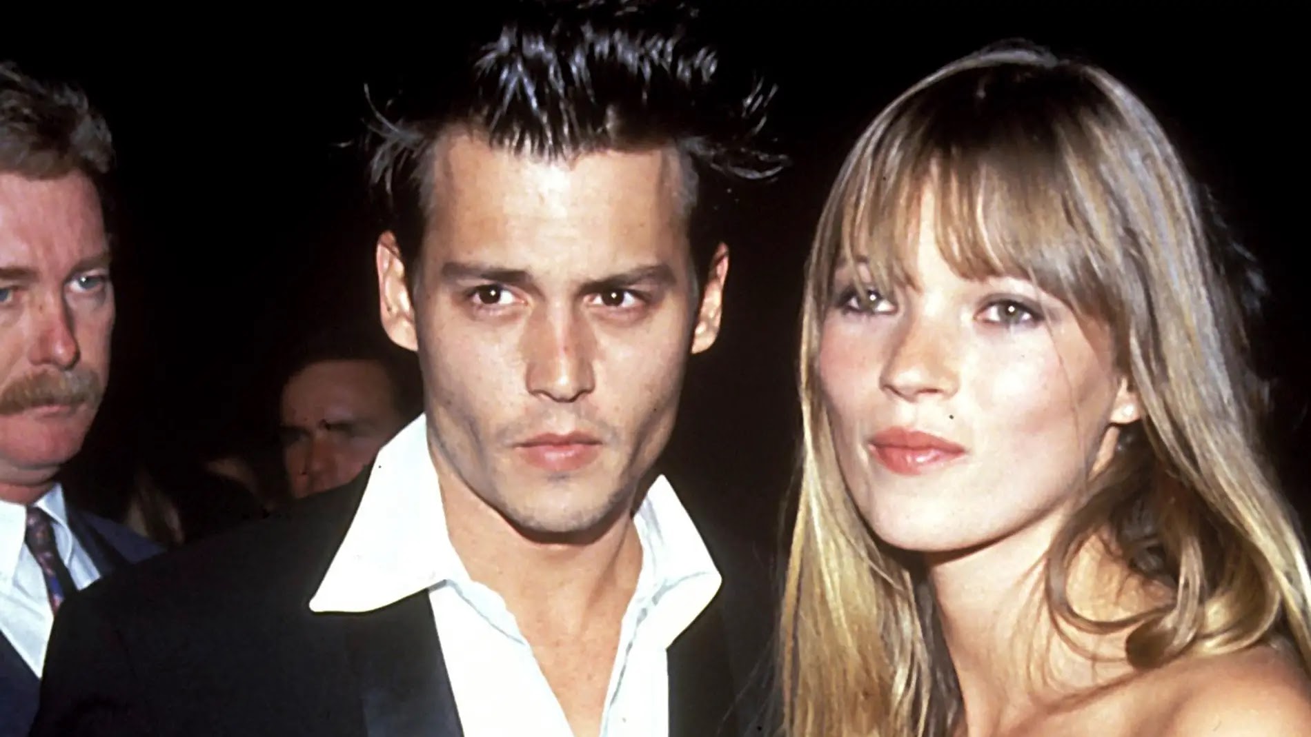 Kate Moss testifica que Johnny Depp nunca la empujó por las escaleras durante su relación 