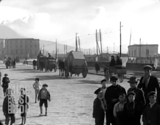 The Naples waterfront in the 1930s, the era in which De Giovanni set his Commissario Ricciardi novels