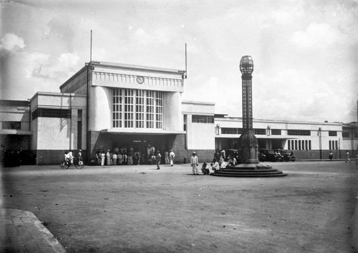 STASIUN KA BANDUNG R J Syahrulloh