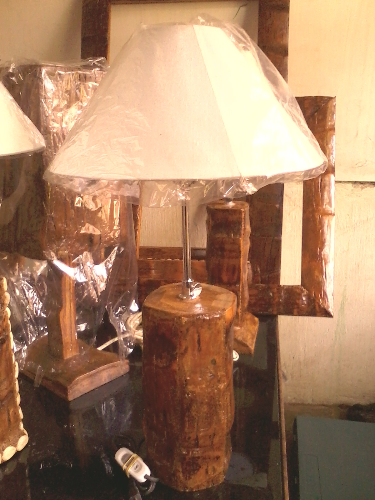 lampu hias 4 Glugu Wood Art