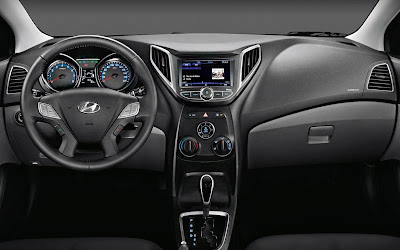 Hyundai HB20 Premium 2014 - painel - central multimídia