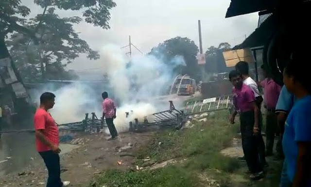 Hill protest tells on Bhutan border  - March hits traffic to neighbouring country, officials smell strategic plot