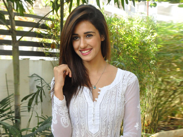 Disha Patani Cute Smiling Image