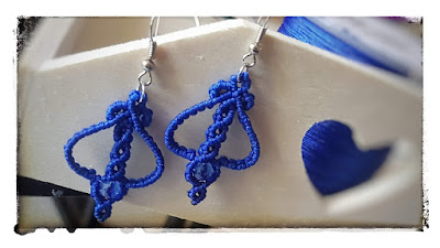 Blue Earrings pendientes sencillos y elegantes.