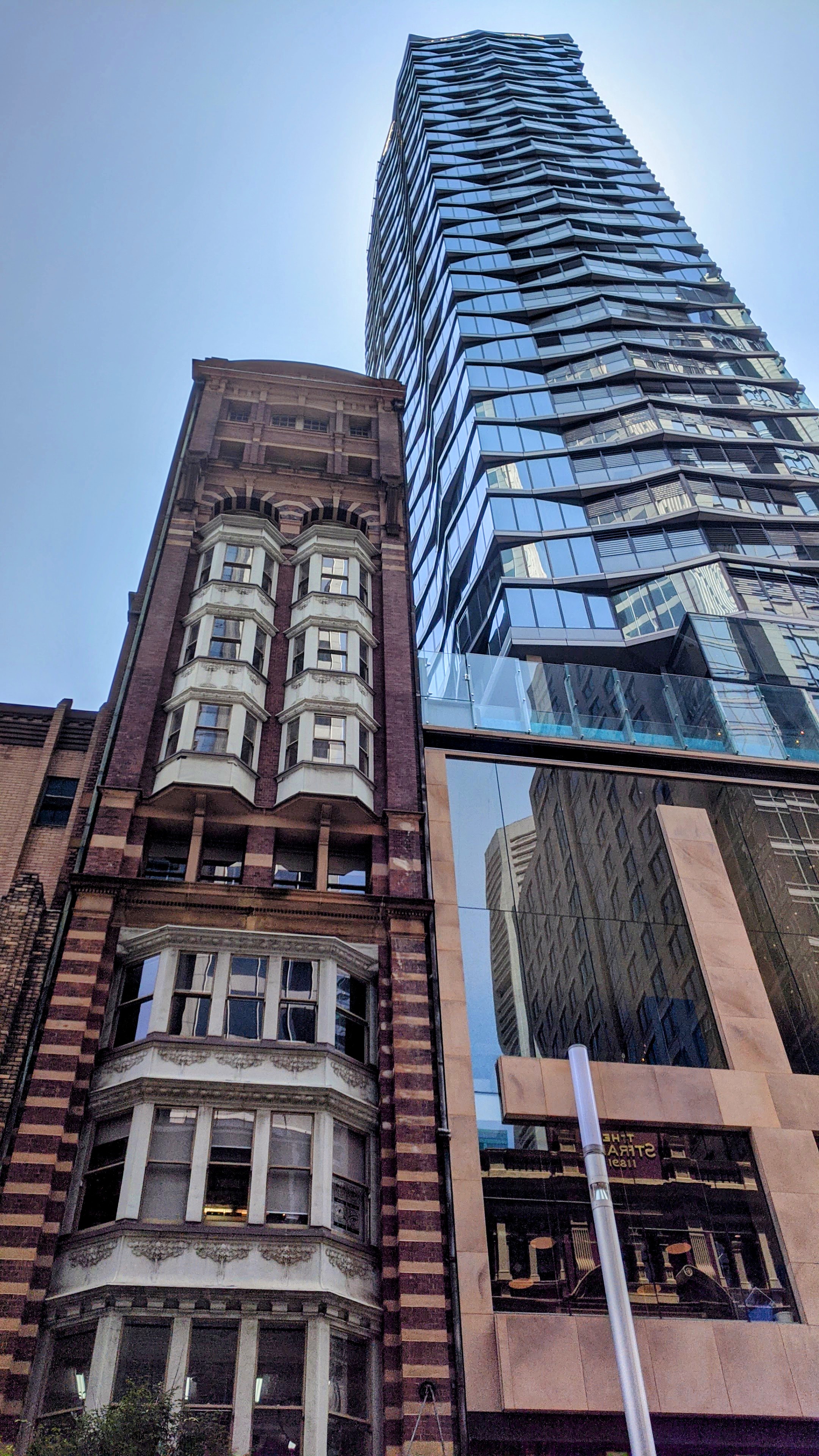 Old Tall building and new tall building on Market Street (Sydney, Australia)