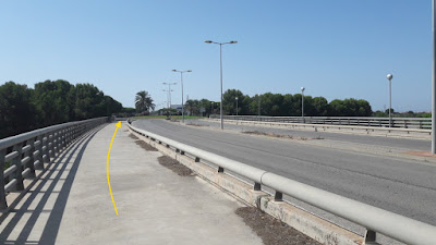 Tarragona a Cambrils seguint el GR-92, Avenida de l'Alcalde Pere Molas entre Vilaiseca i Salou