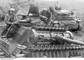 16 April 1941 worldwartwo.filminspector.com Panzer III New Zealand prisoner